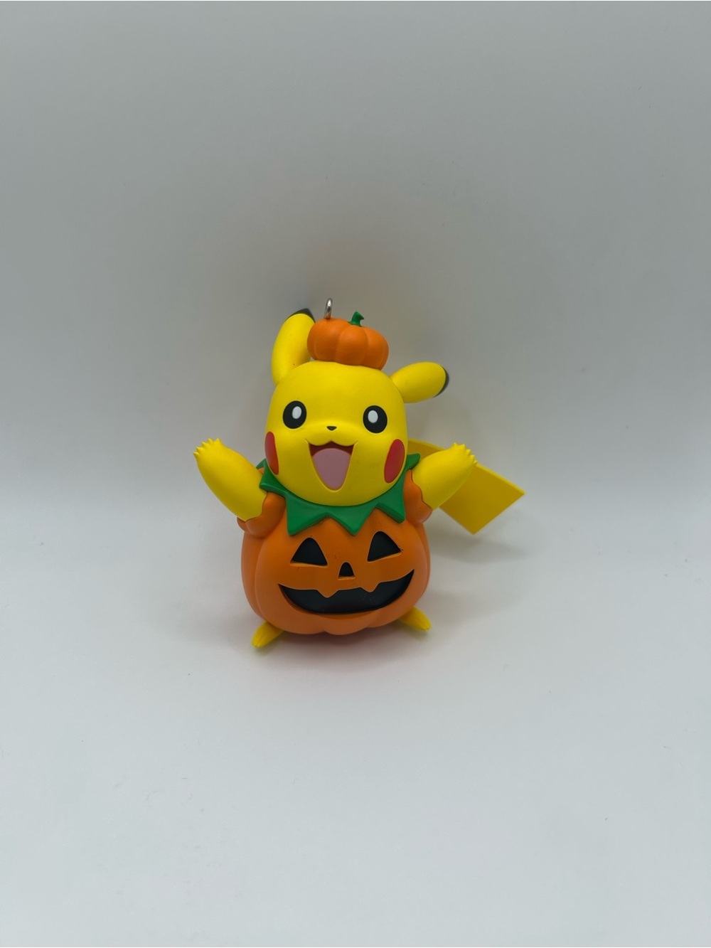 NWT Pikachu Halloween Pumpkin Hallmark Ornament - Picture 2 of 6